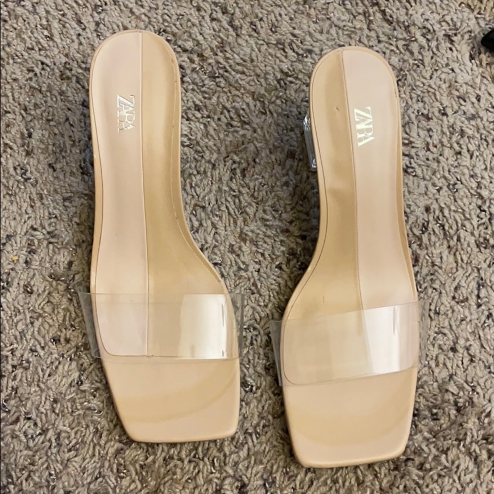 Zara sandals size 9